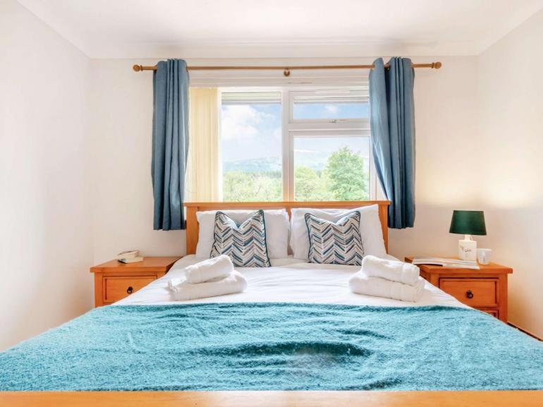 3 Bedroom Luxury Home, Hot Tub, Stunning Views Of Killin, Sitting On The River Dochart Ngoại thất bức ảnh
